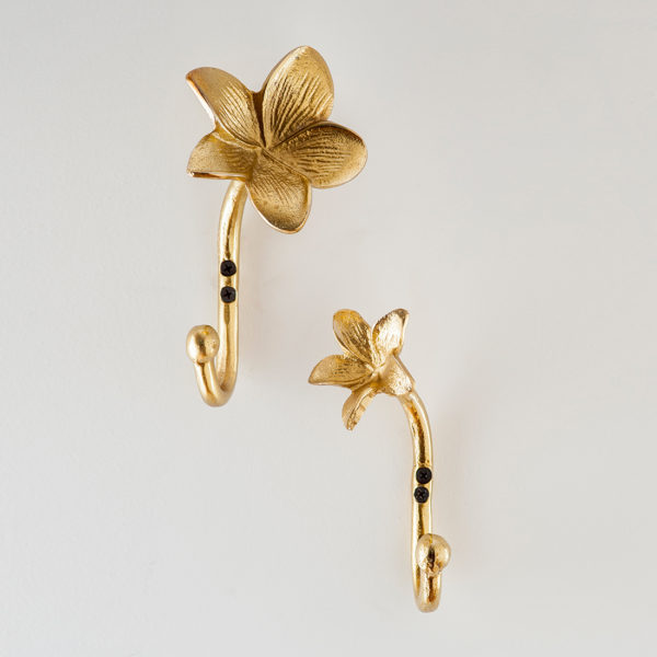 Flower wall hooks gold