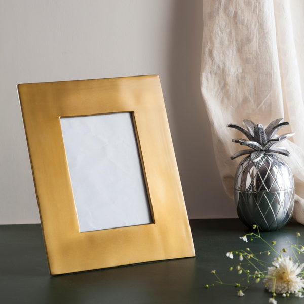 Metal Gold photo frame