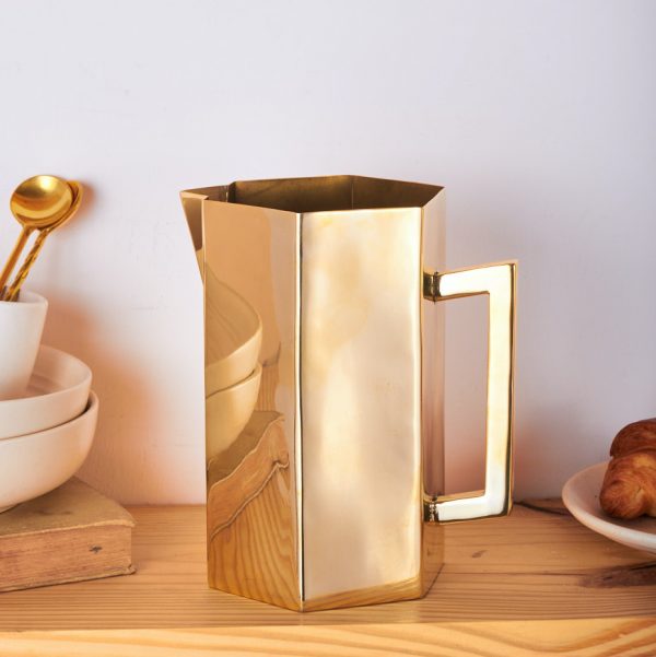 Brass water jug : Topp Brass