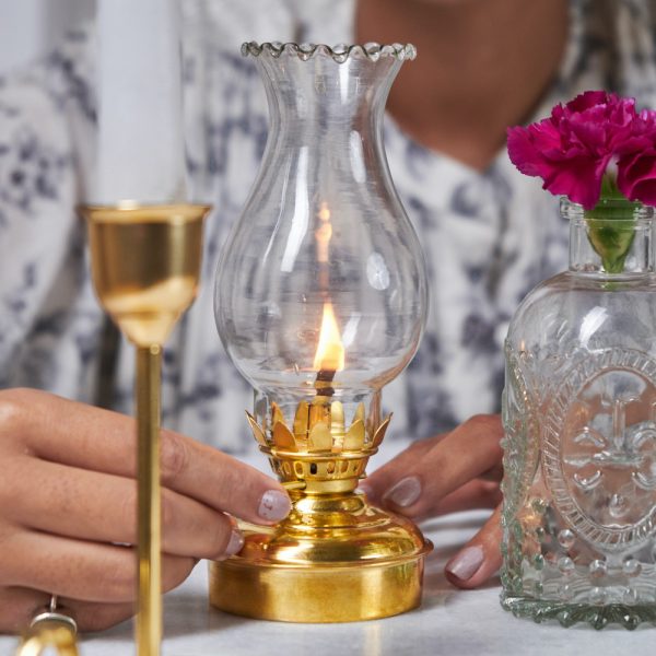 Brass oil lamp : Topp brass