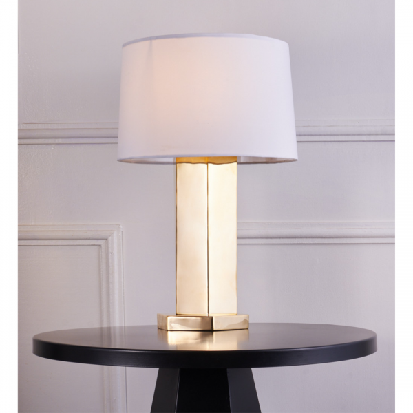 Brass lamp : topp brass